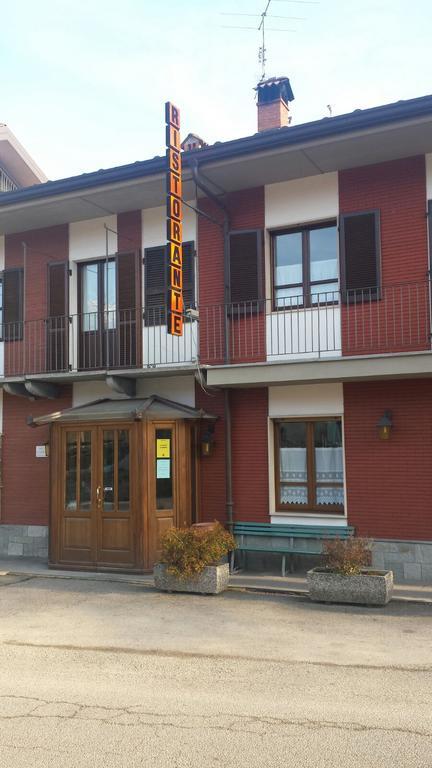Ristorante Buasca Hotel Cuorgnè Eksteriør billede