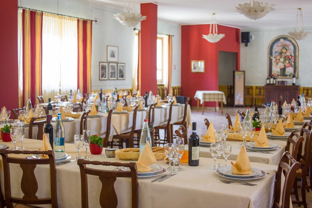 Ristorante Buasca Hotel Cuorgnè Eksteriør billede