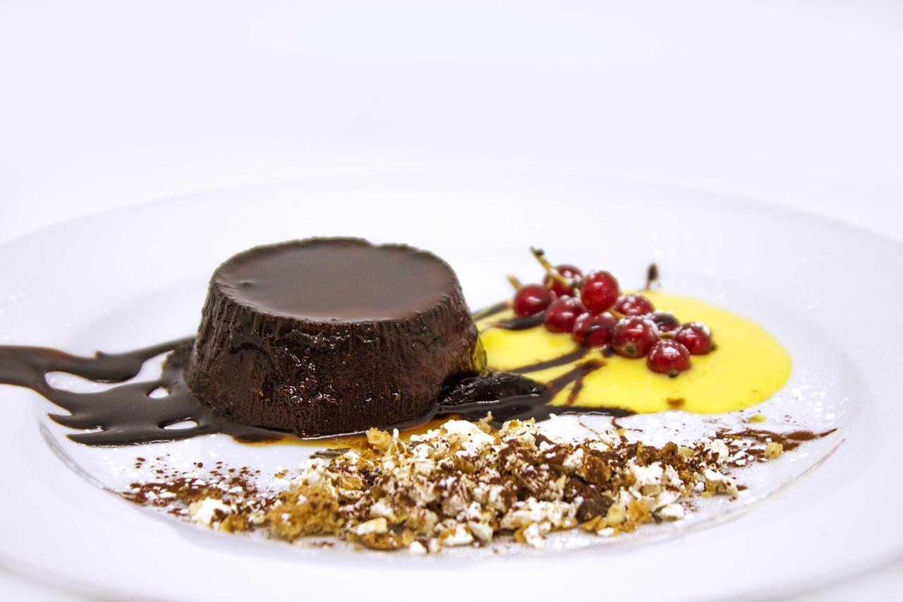 Ristorante Buasca Hotel Cuorgnè Eksteriør billede